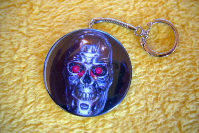 Schlüsselanhänger Terminator 2 - zum Schließen ins Bild klicken